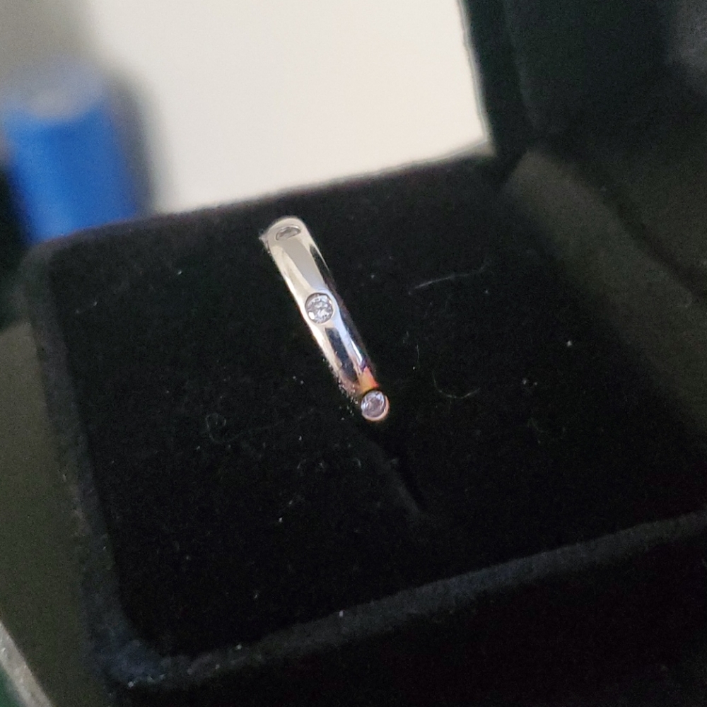 Silver ring - Picture 2 of 3